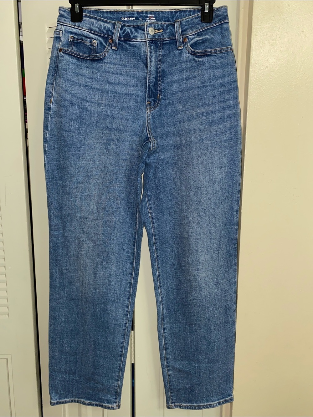 Old Navy • Hi-Rise • Curvy • OG Straight • Medium Blue Wash - Picture 3 of 4